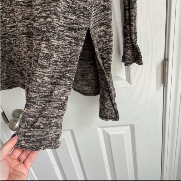 Max Studio Asymmetrical Sweater Gray/Beige Size M - Picture 5 of 9